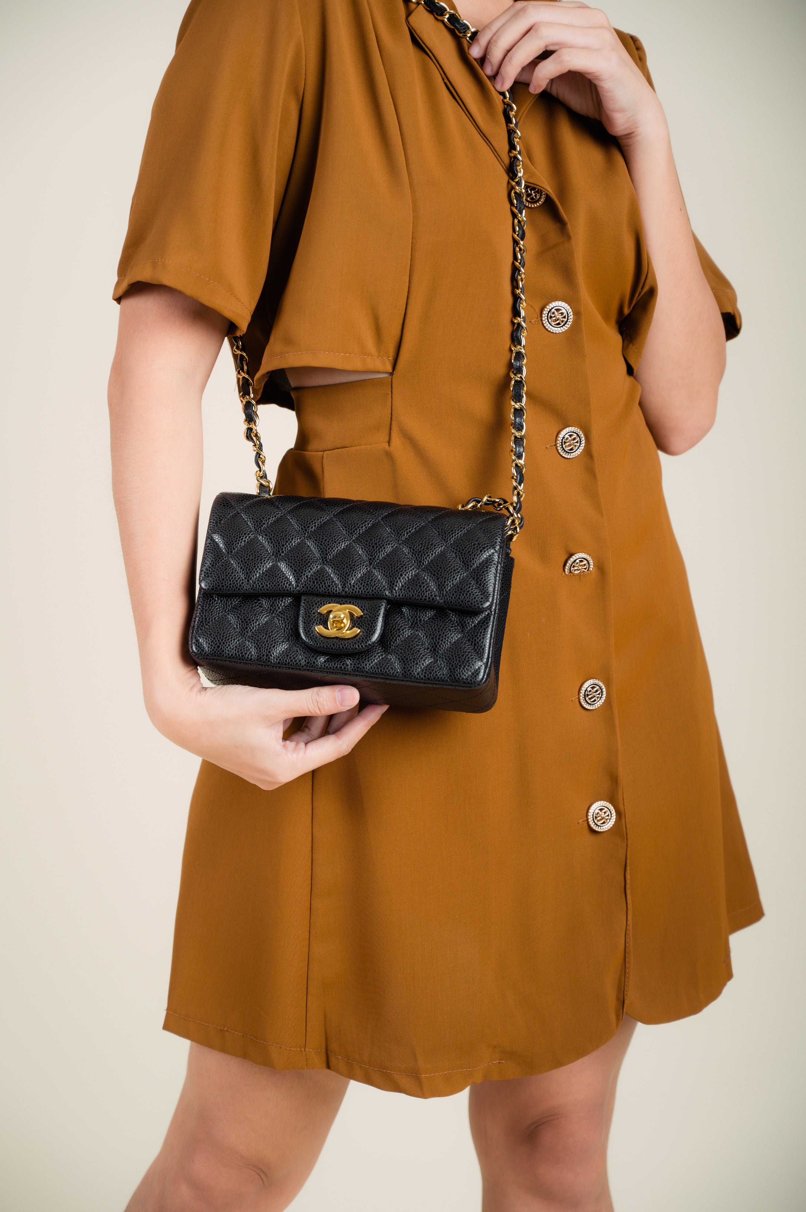 Chanel Classic mini Flap Bag Caviar – Boutique Alhambra